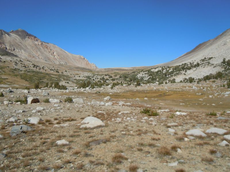 Taboose pass from 2 miles away...
